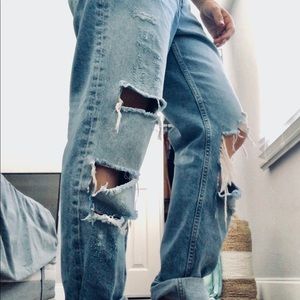 Brandy Melville distressed boyfriend jeans